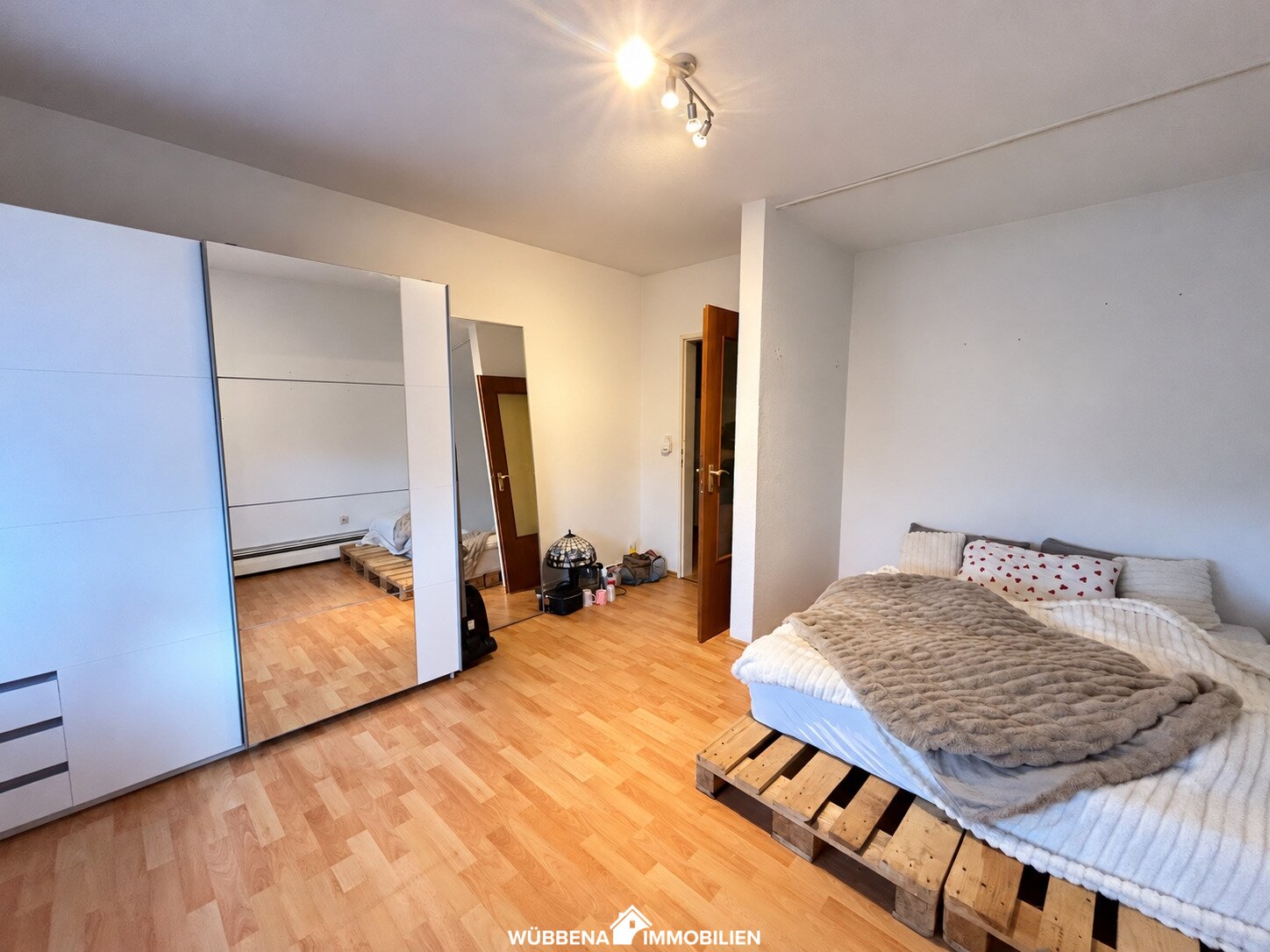 Emden-Früchteburg – Schöne 1-Zimmer-Wohnung mit Pantryküche Emden-Früchteburg – Schöne 1-Zimmer-Wohnung mit Pantryküche